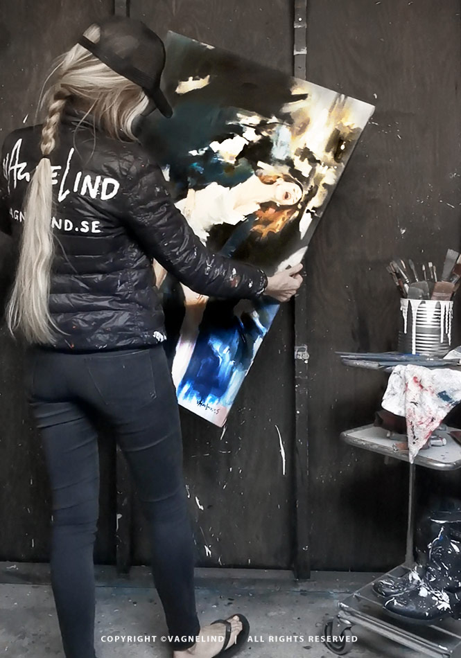Original oil painting NOIR VEA by Vagnelind, a modern female portrait.